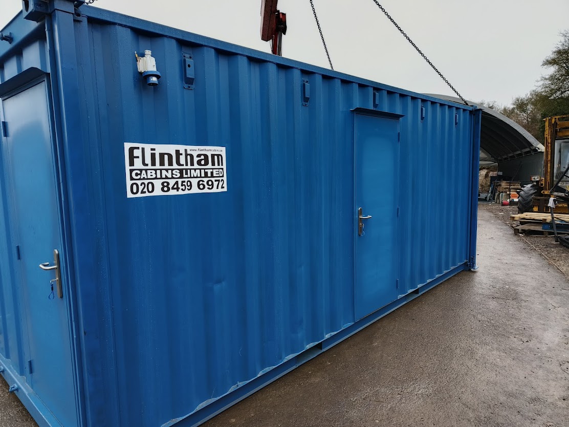 flintham-cabins-site-accommodation